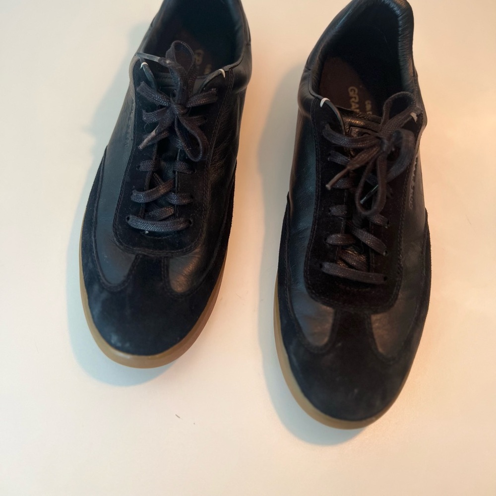 Good condition Cole Haan Men’s Grandpr Turf  sneaker in black Tumbled - Blac